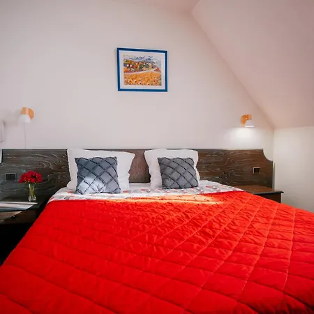 Le Montaigu Hotel
